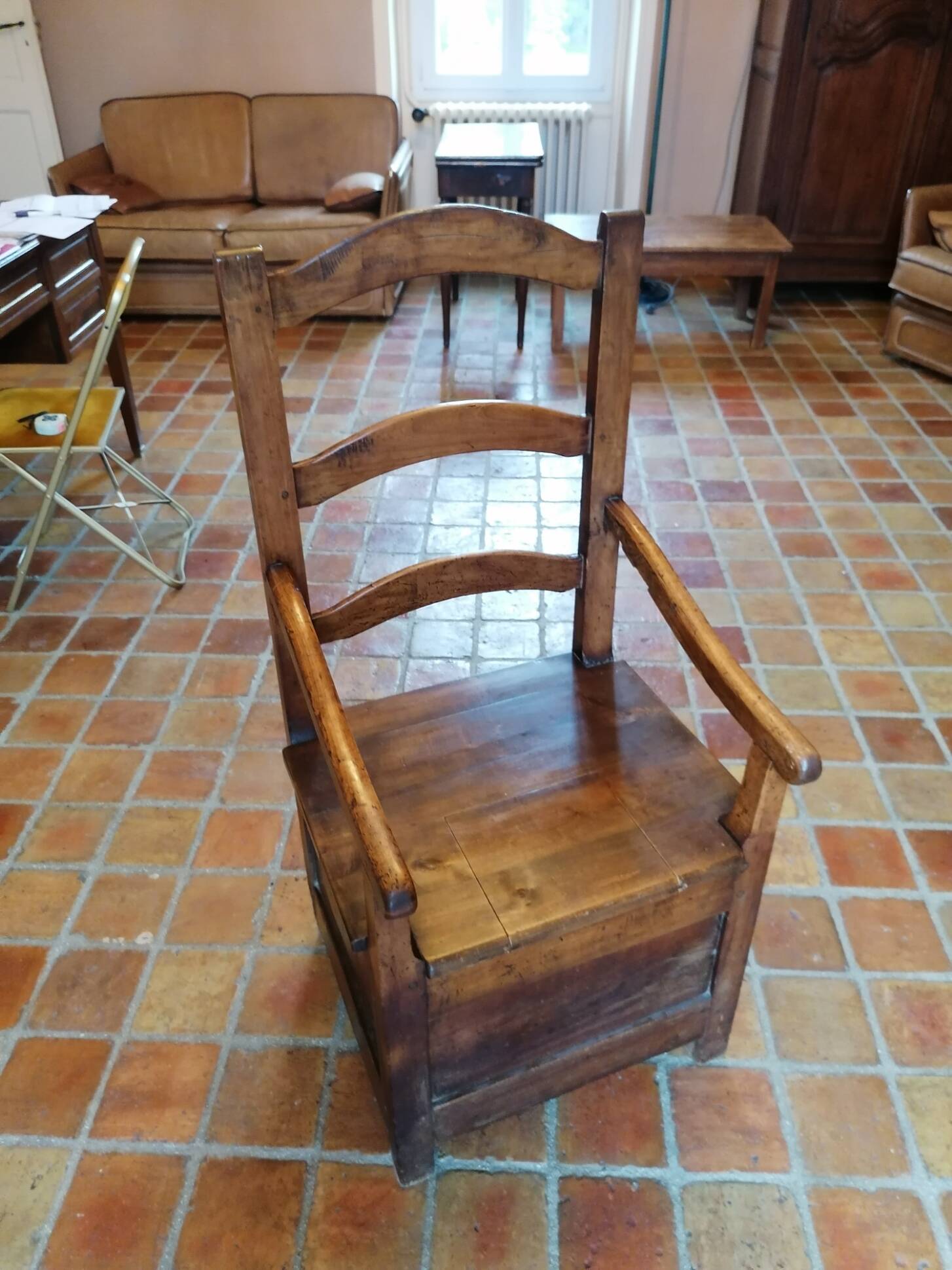 Antique solid wood trunk chair