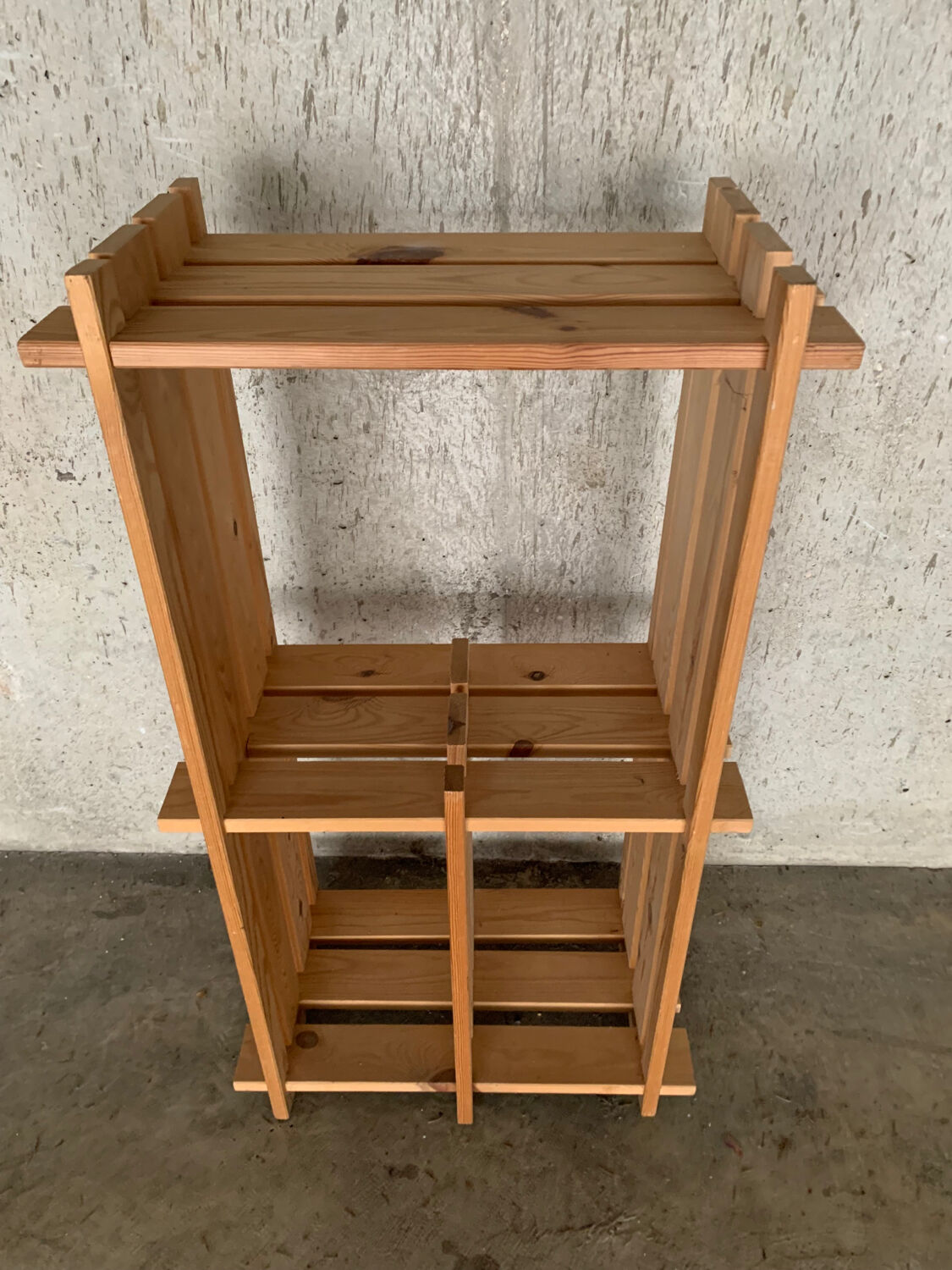 Wooden shelf to put down