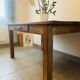 Très belle table de ferme vintage en bois massif