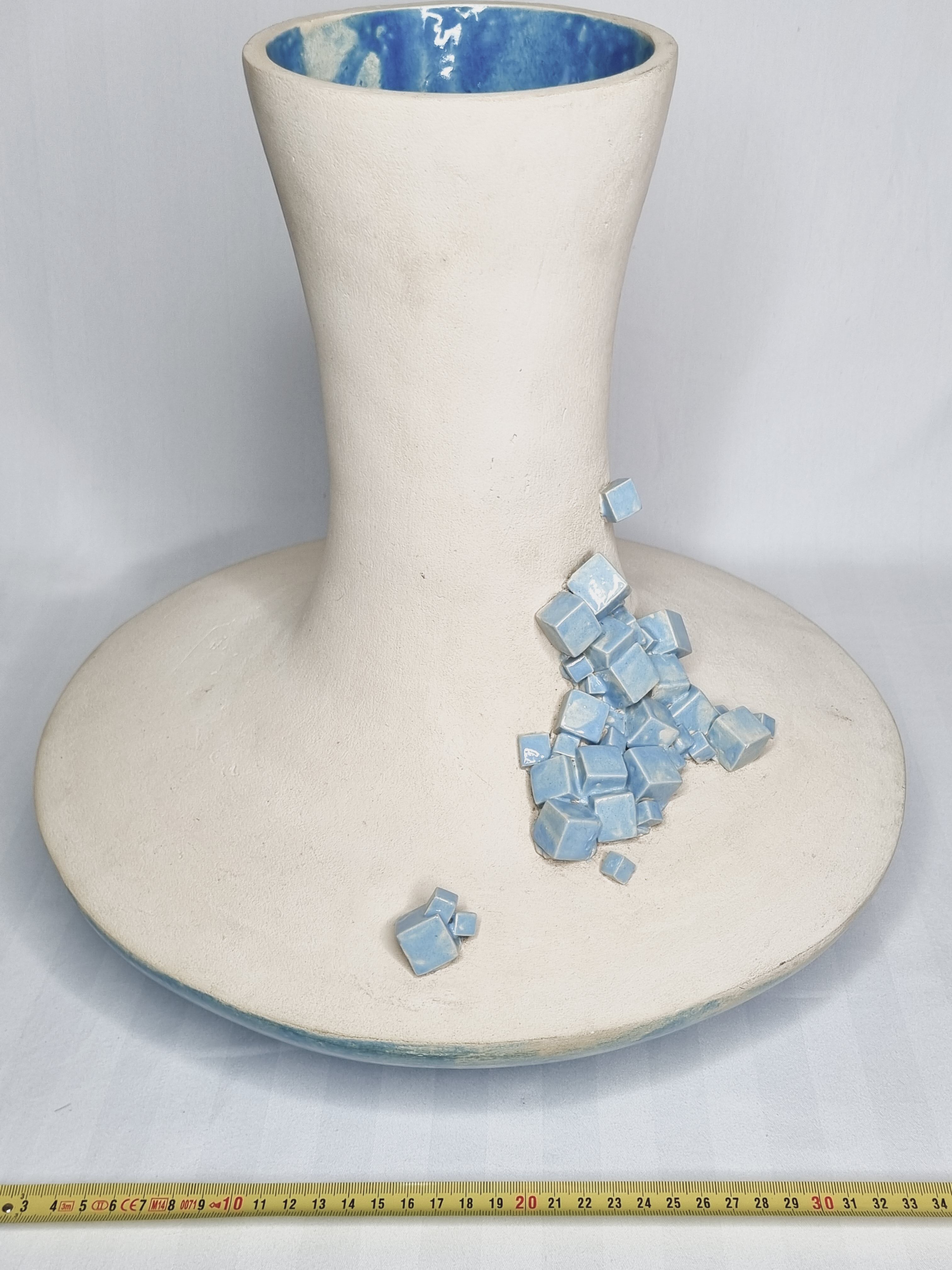 Design rocking vase in glazed ceramic with crystal decoration, 34 cm