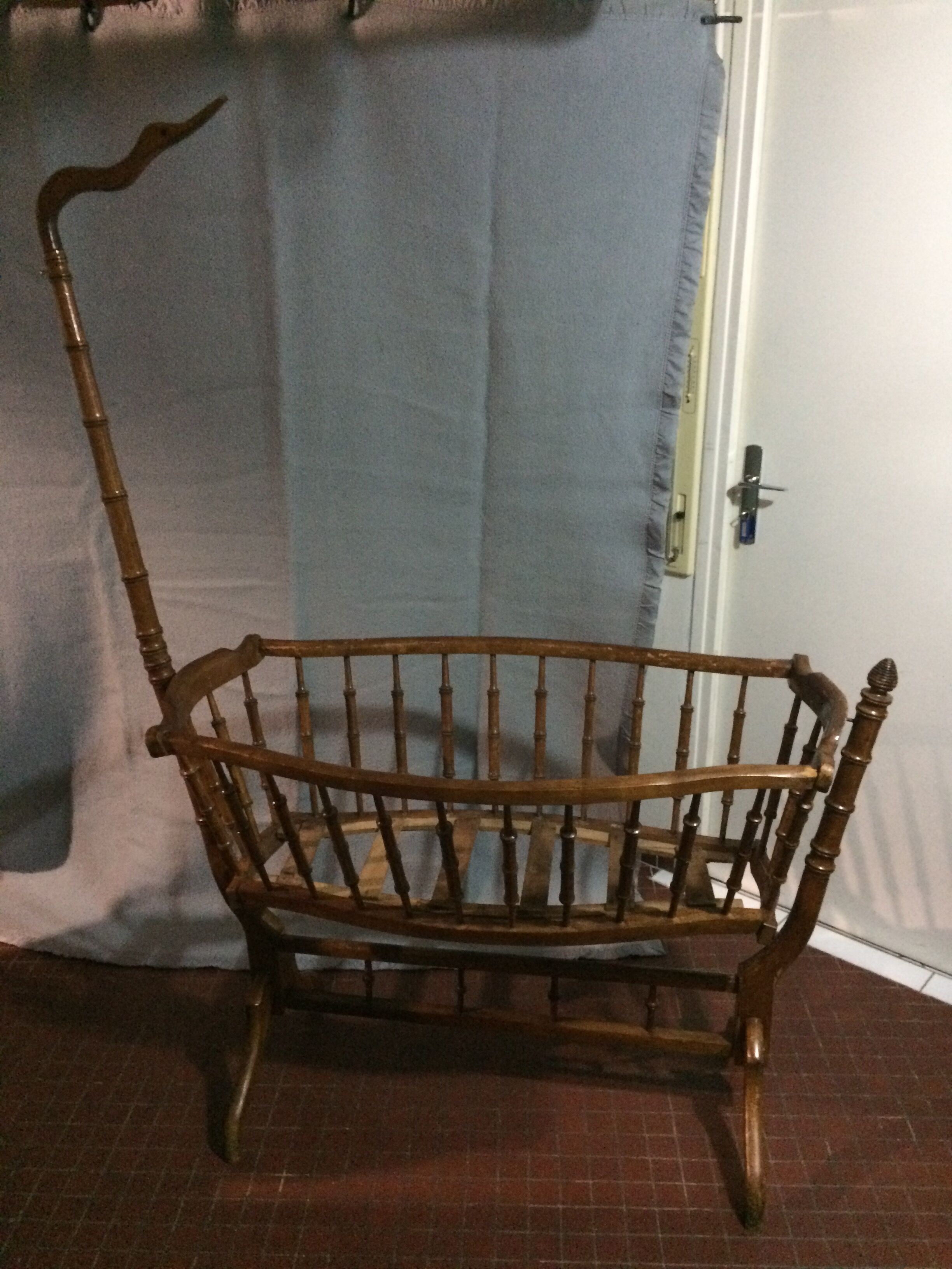 Alsatian cradle