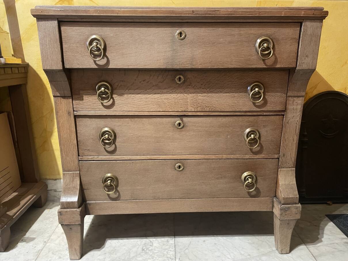 Dutch chest of drawers