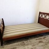 Lit style scandinave vintage