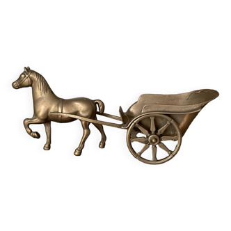 Cheval et calèche en laiton