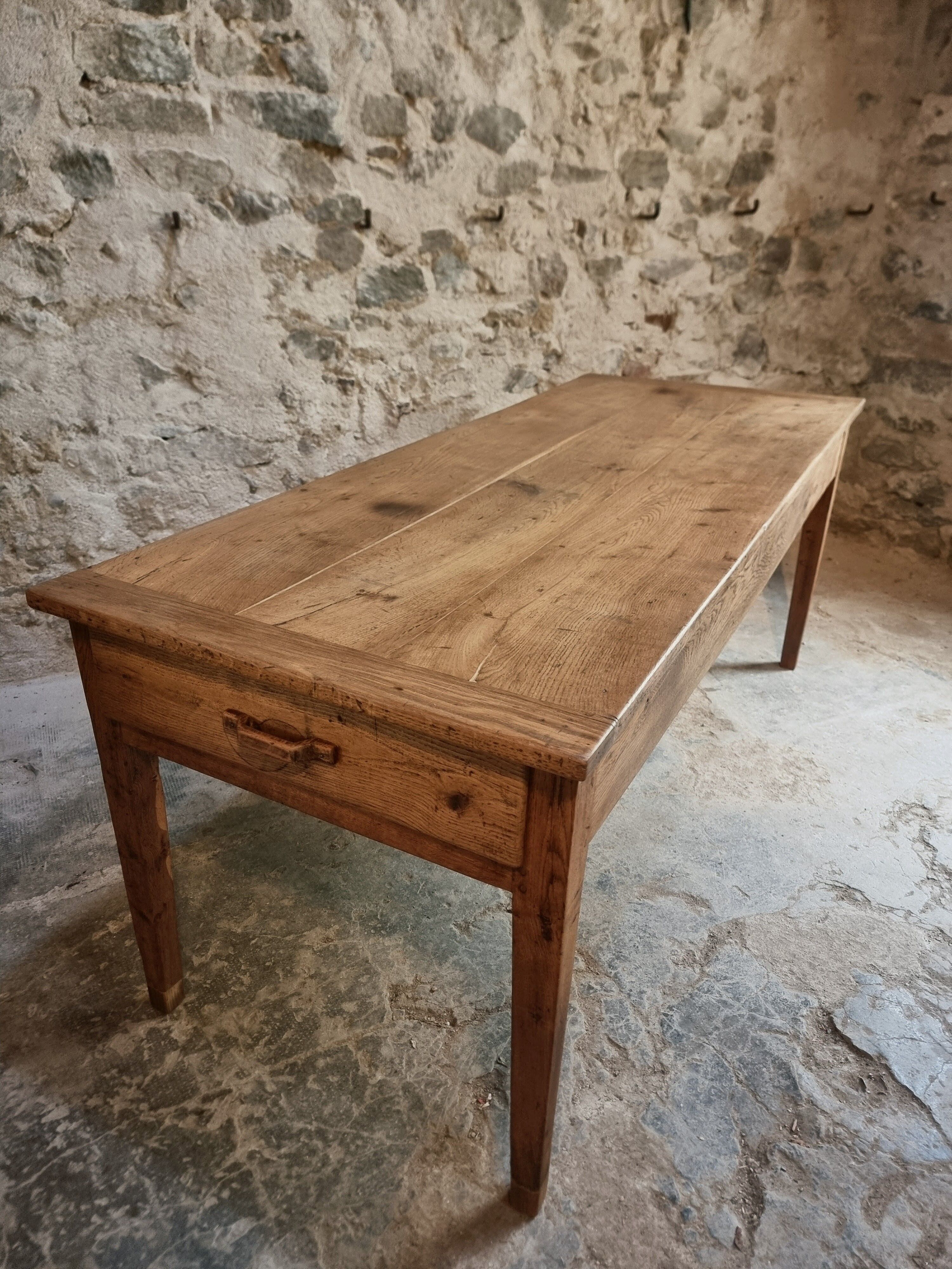 Old oak farmhouse table, dining table, Auvergne, circa 1750–1800