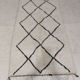 Handmade moroccan berber rug 207 x 97 cm