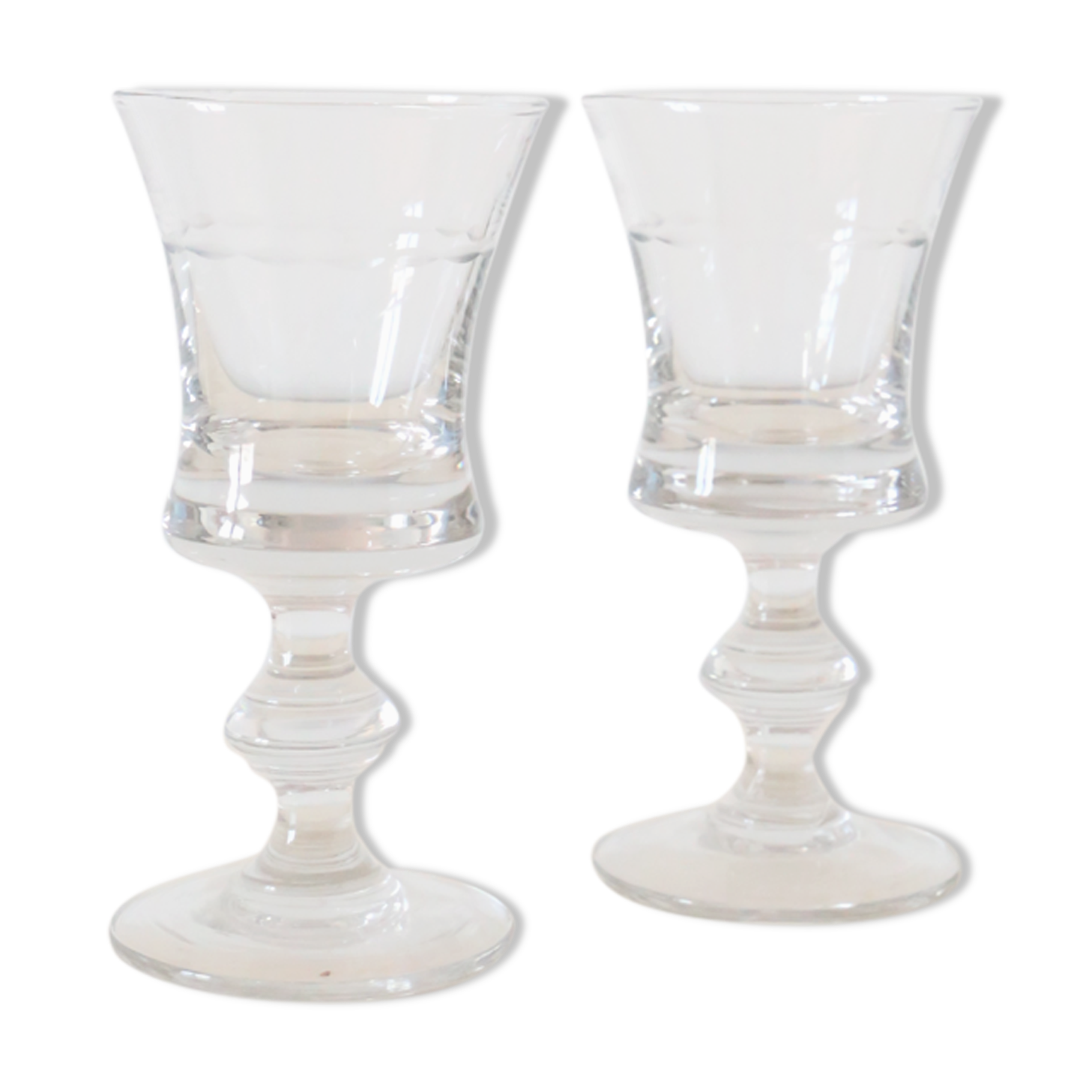 Set de 2 verres à pied, cristal ciselé, art déco