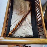 Swan neck cradle
