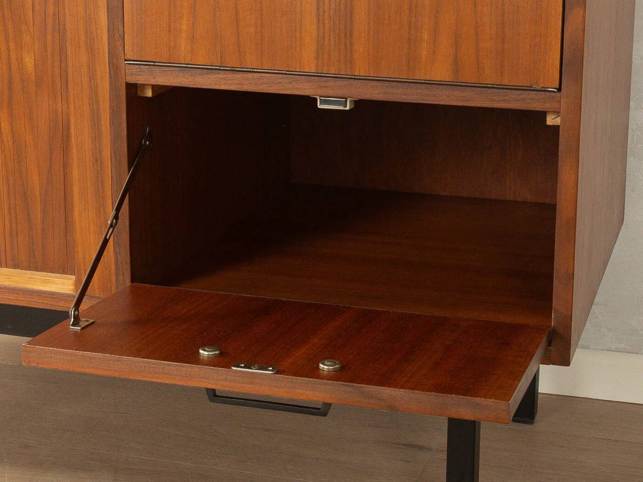 Cabinet de bar des années 1960