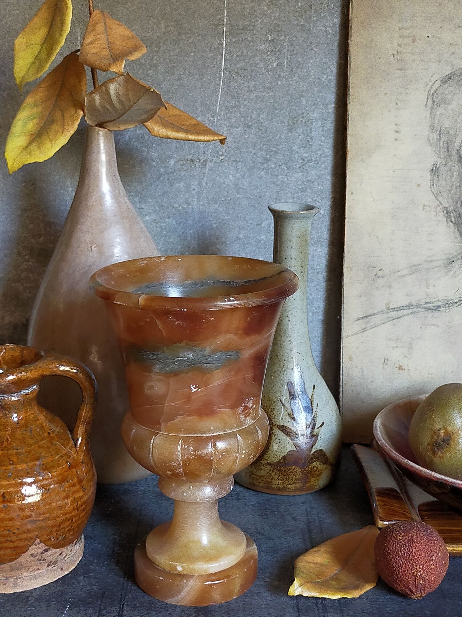 Ancient Medici vase in Italian alabaster from LALOUE Paris