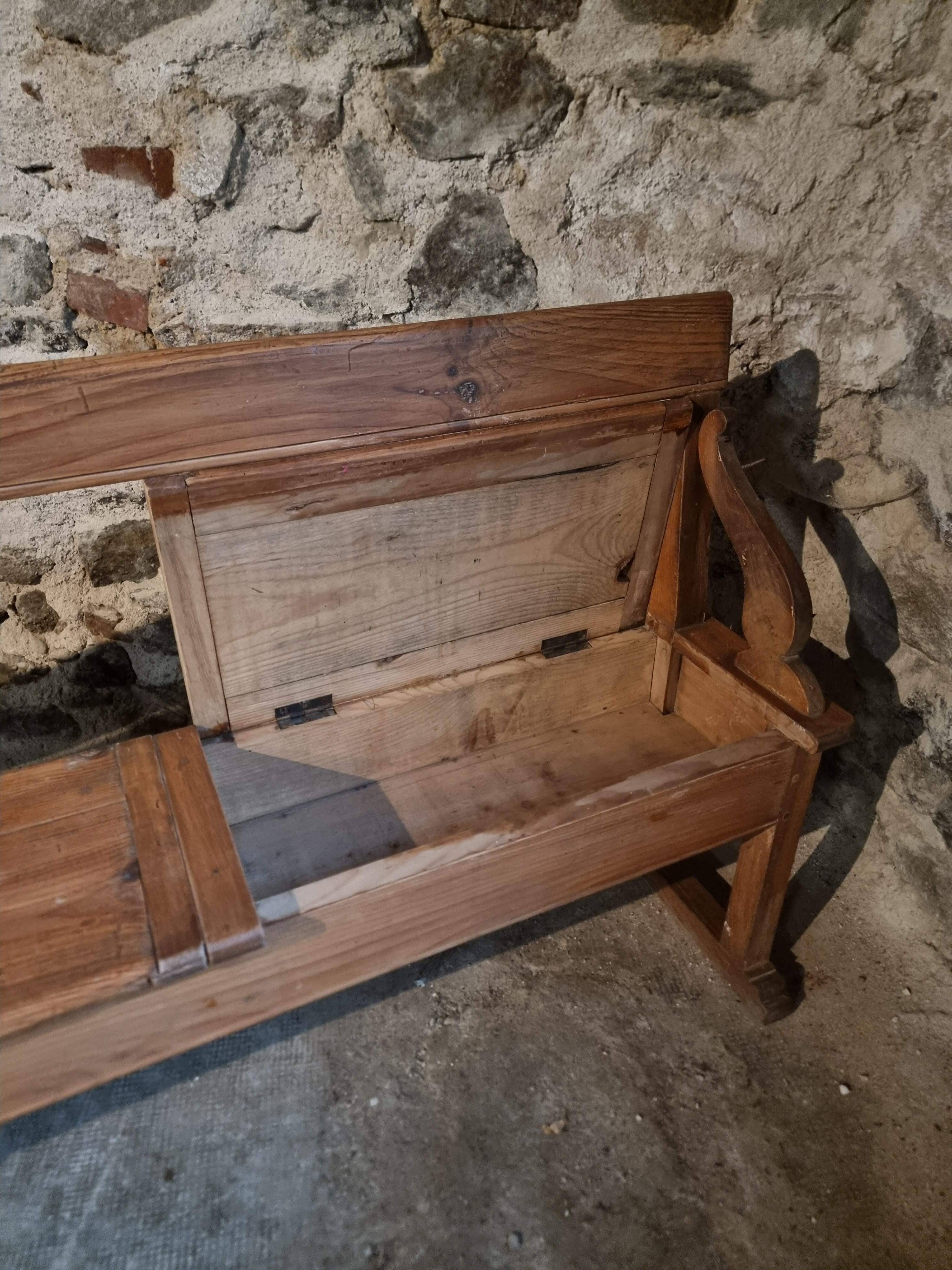 Banc de monastère antique XXL – Long banc de rangement en pin avec cadre en chêne, vers 1900–1920