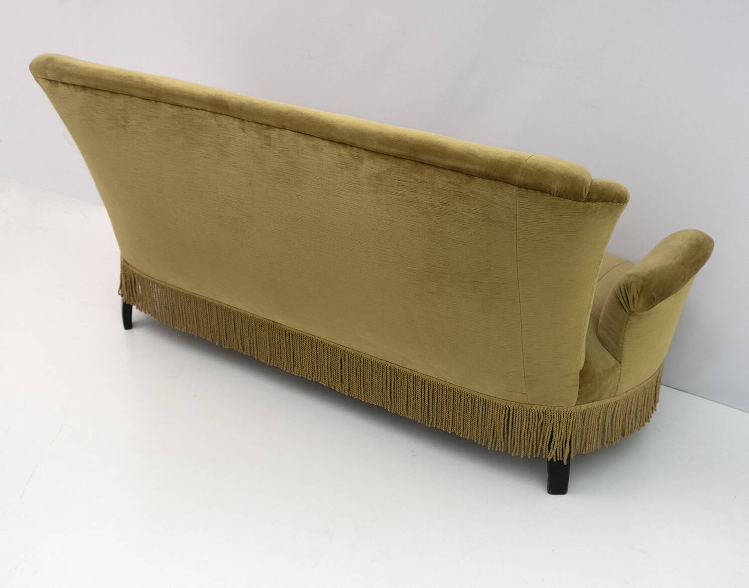 Rare canapé en velours Napoléon III du XIXe siècle
