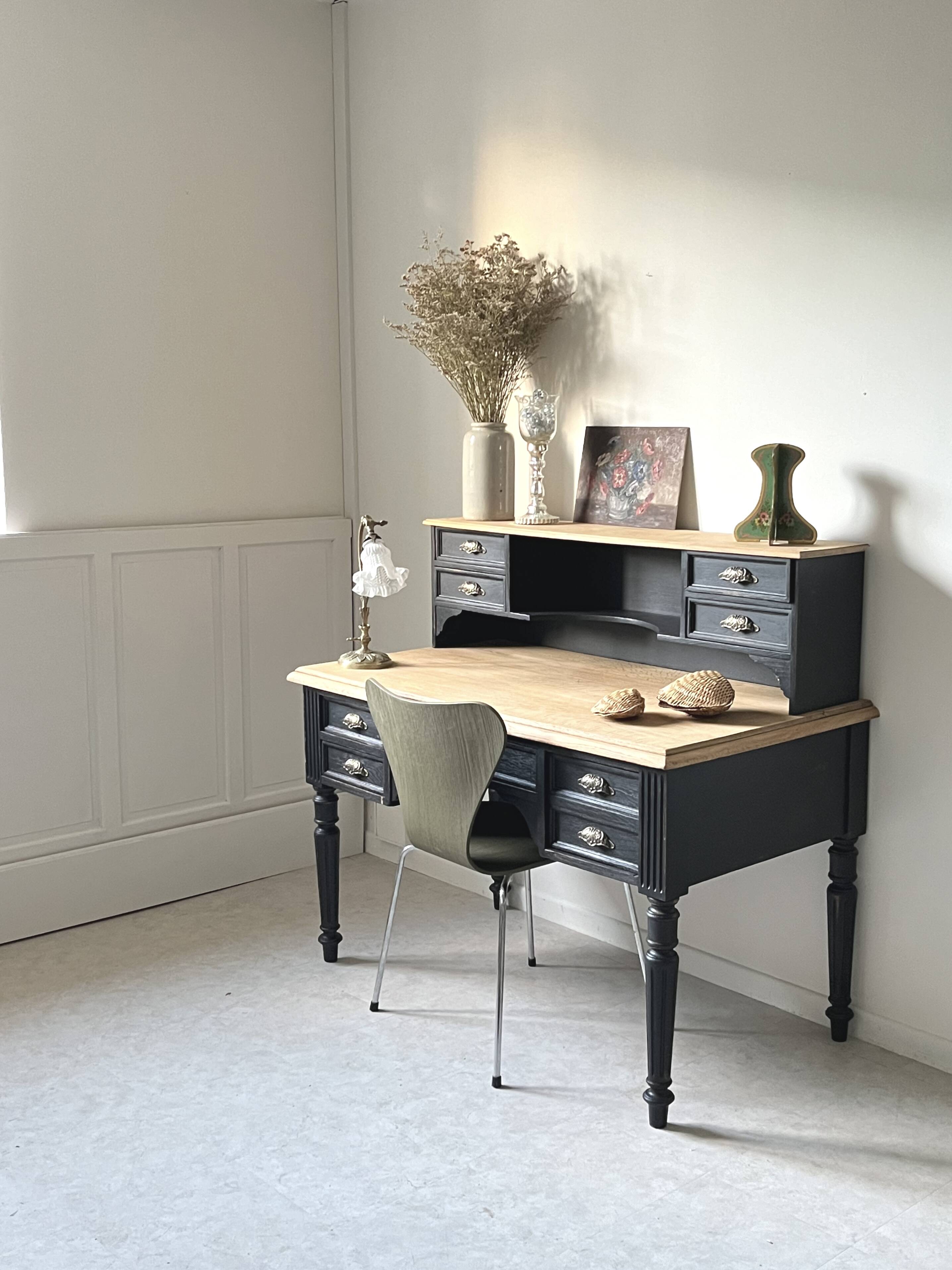 Louis-Philippe oak desk