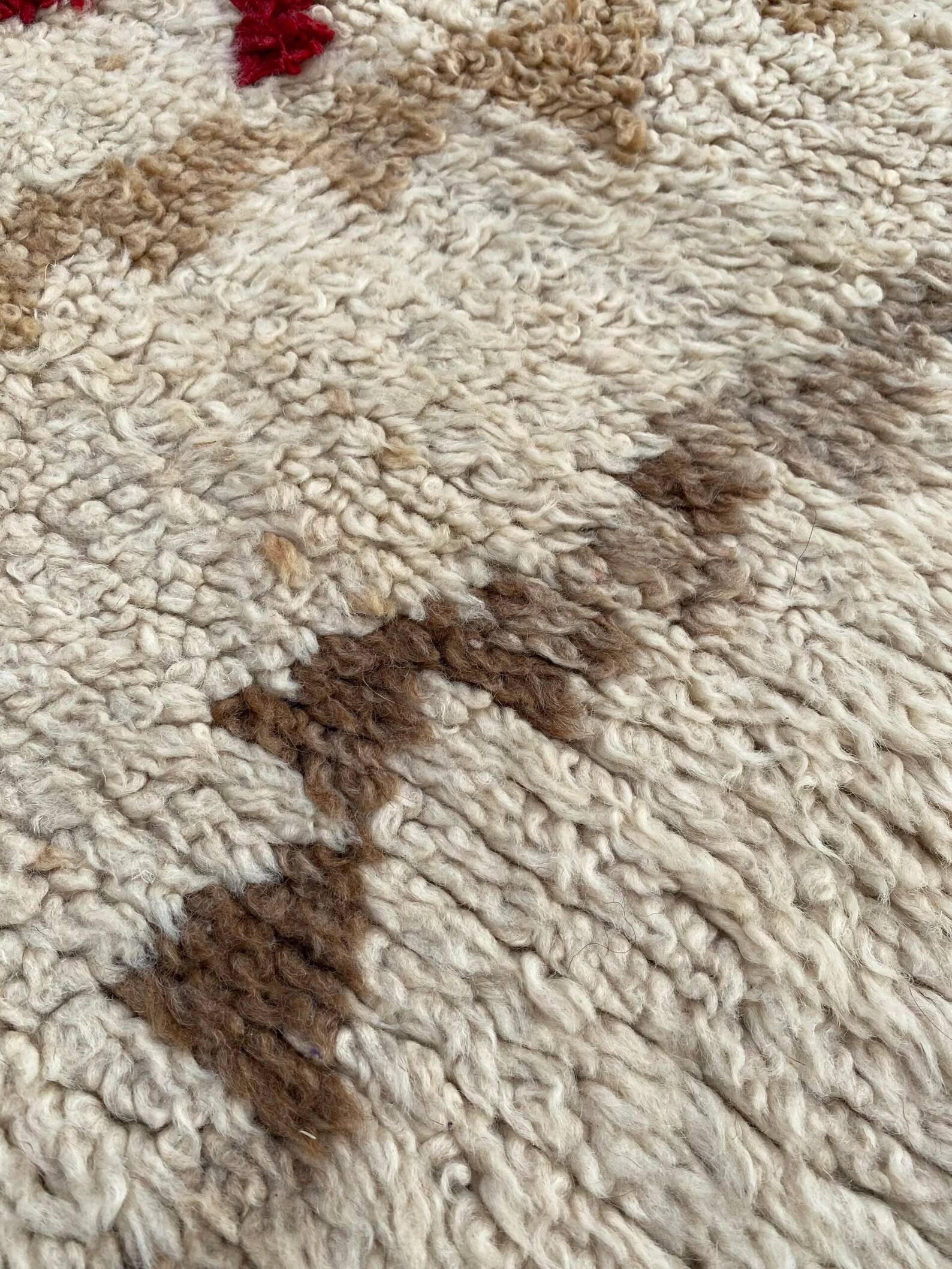Berber carpet beni ouarain