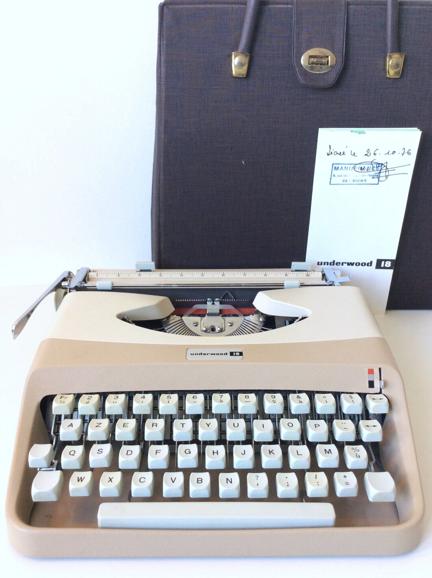 Underwood typewriter with 70s carry bag