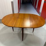 Scandinavian round table