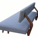 Lit de repos des années 1950 en gris, nouveau revêtement et tissu