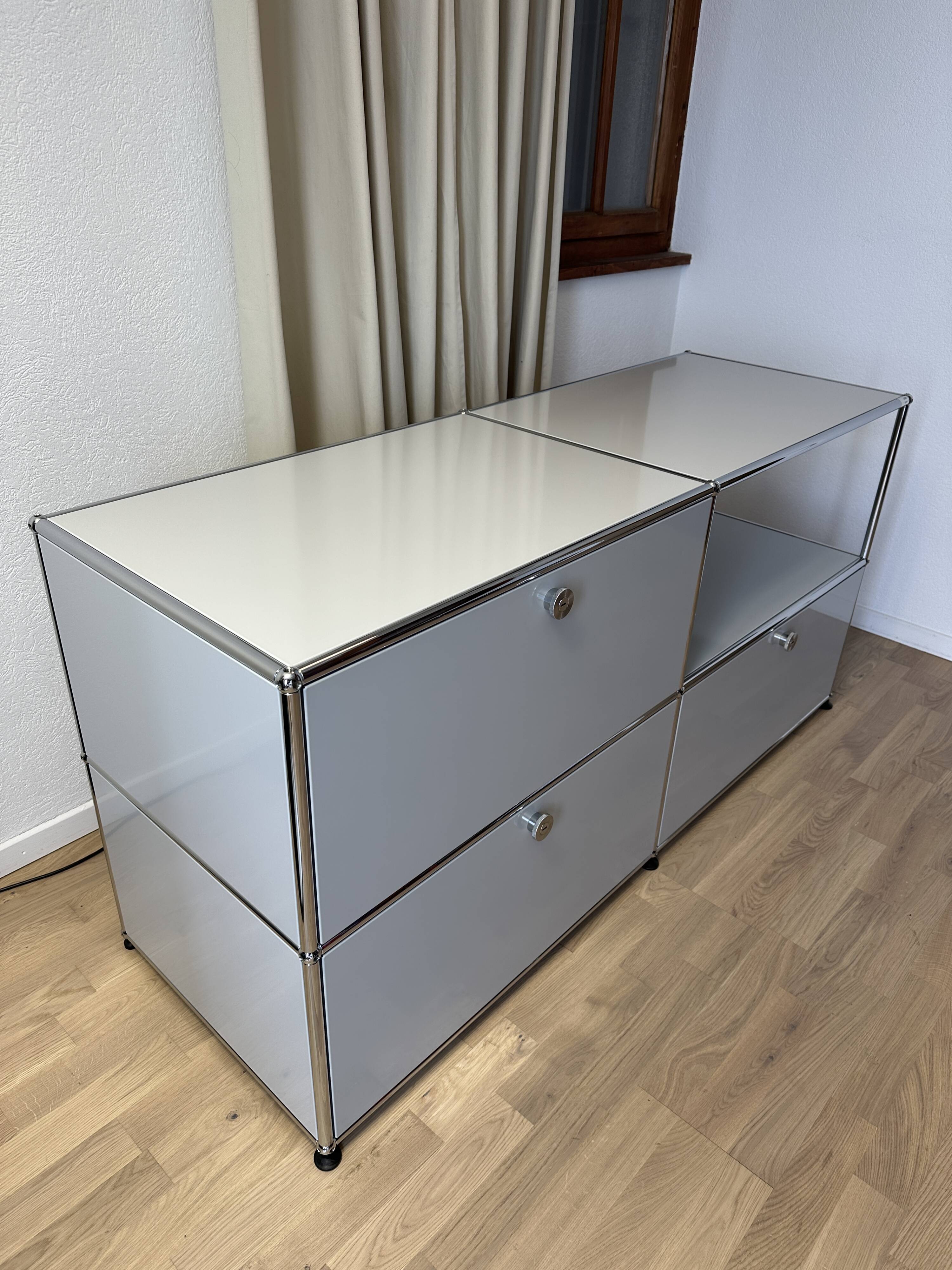 USM Haller Commode in Light Grey