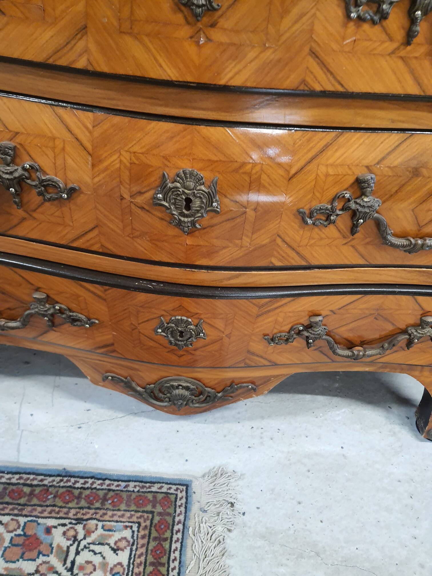 Louis XV style chest of drawers