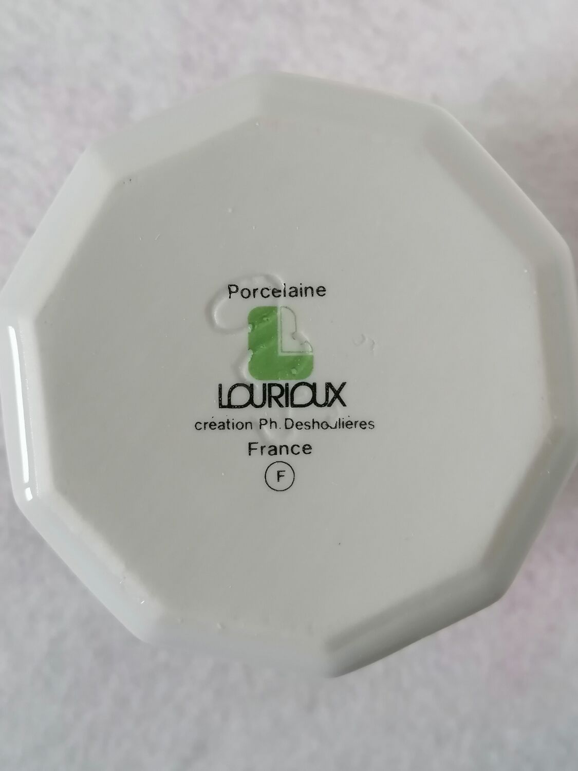 Lourioux porcelain jam jar signed Philippe Desportes