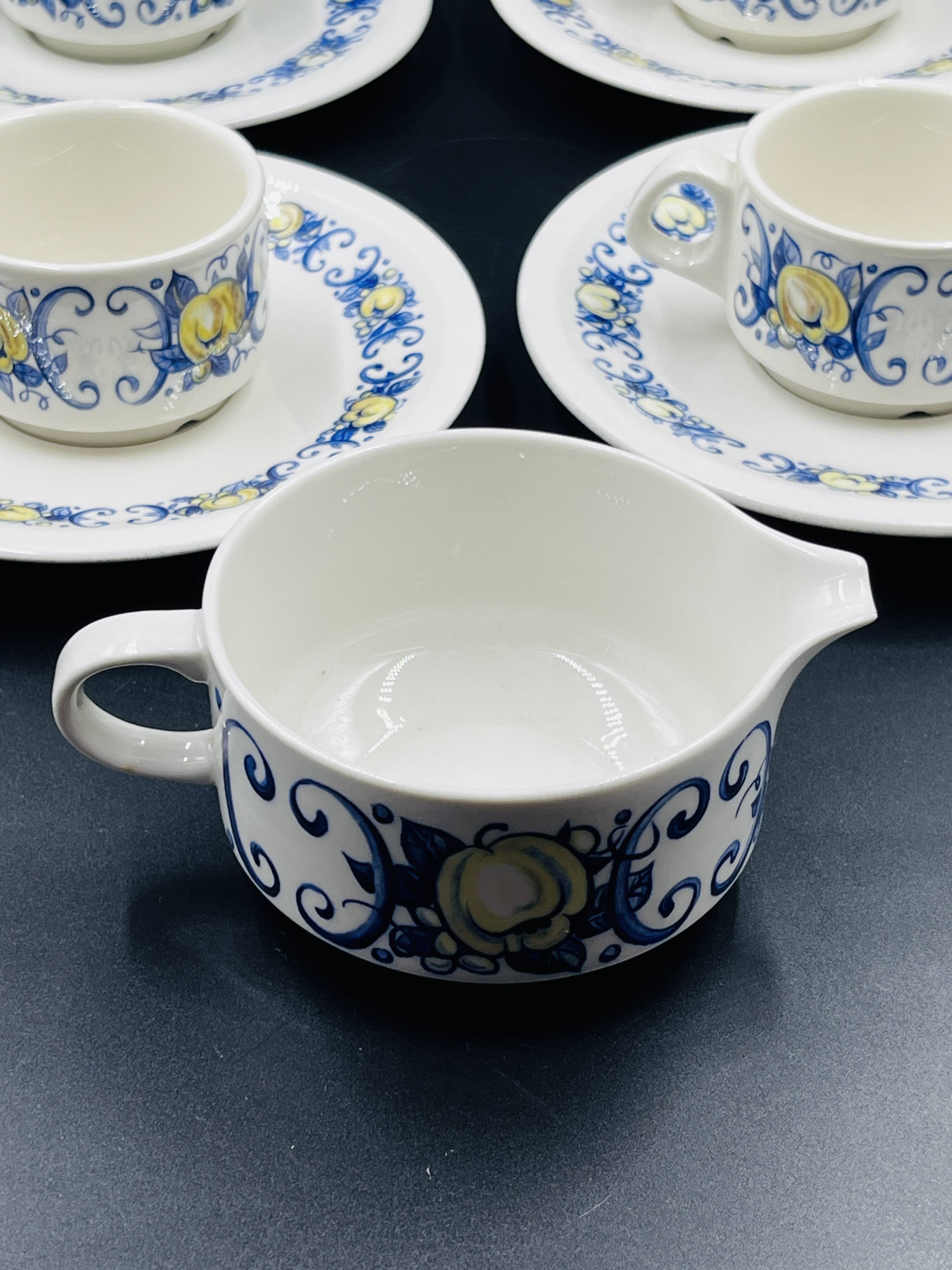 Cadiz – 6 cups and 6 espresso cups & milk jug – Villeroy & Boch