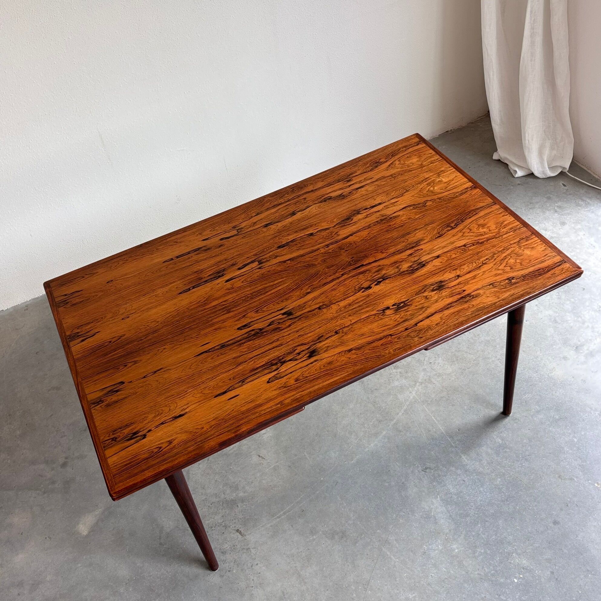 Vintage extendable dining table rosewood Omann Jun