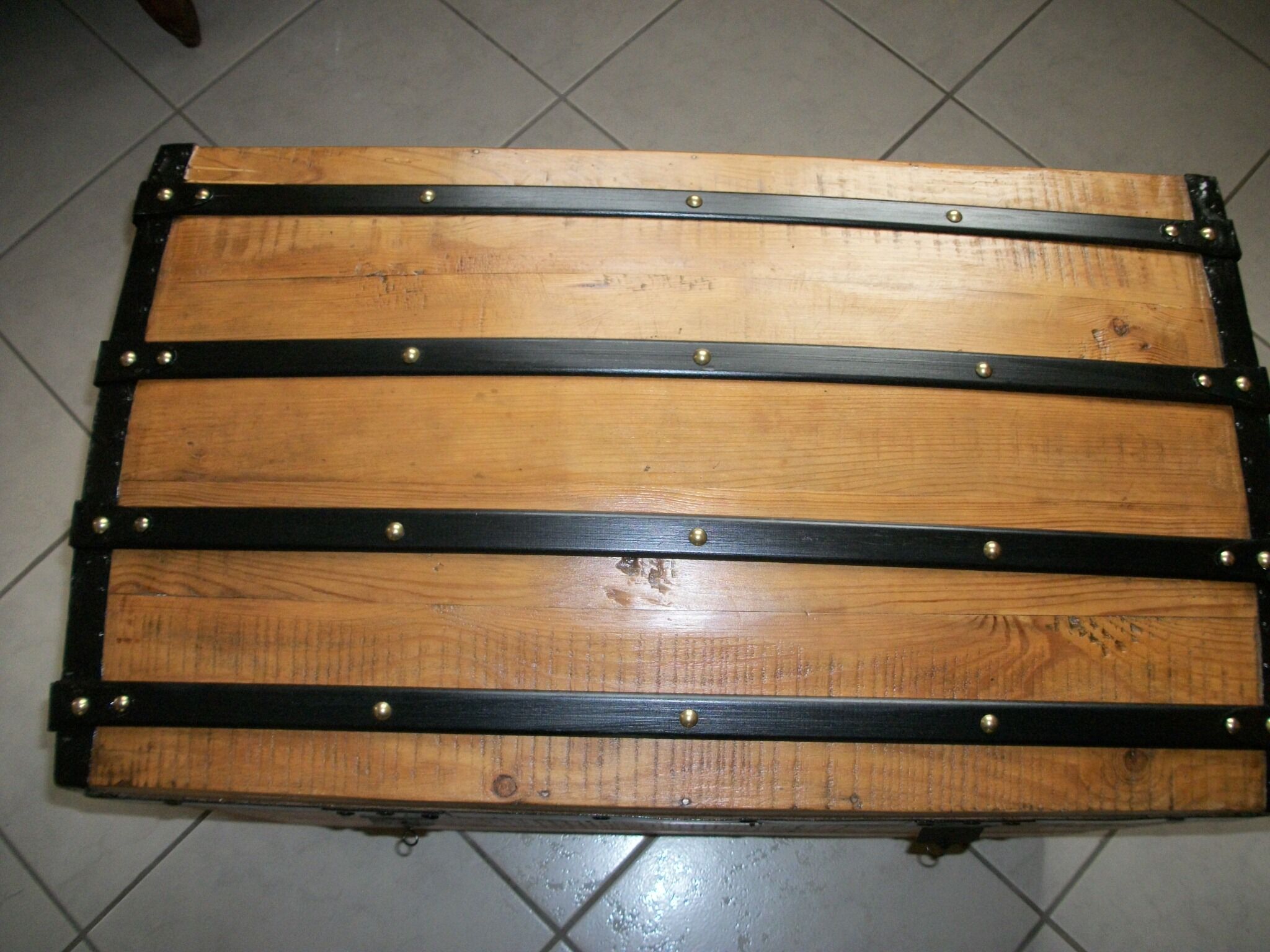 Coffre en bois malle de voyage