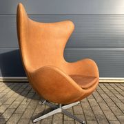 Original Fritz Hansen Egg chair from 1983 in perfect condition, new!! Rustic Cognac Camel Leather