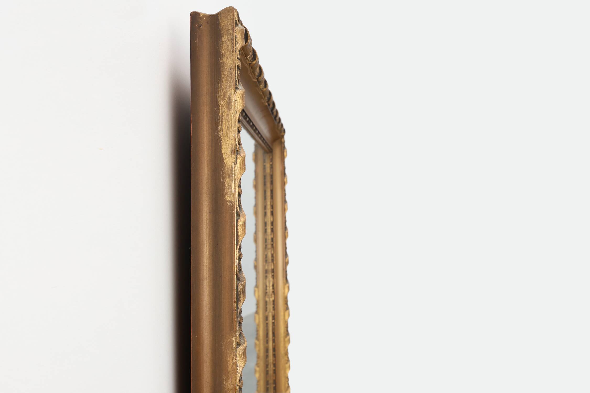 Miroir néoclassique en bois doré, Belgique, vers 1900