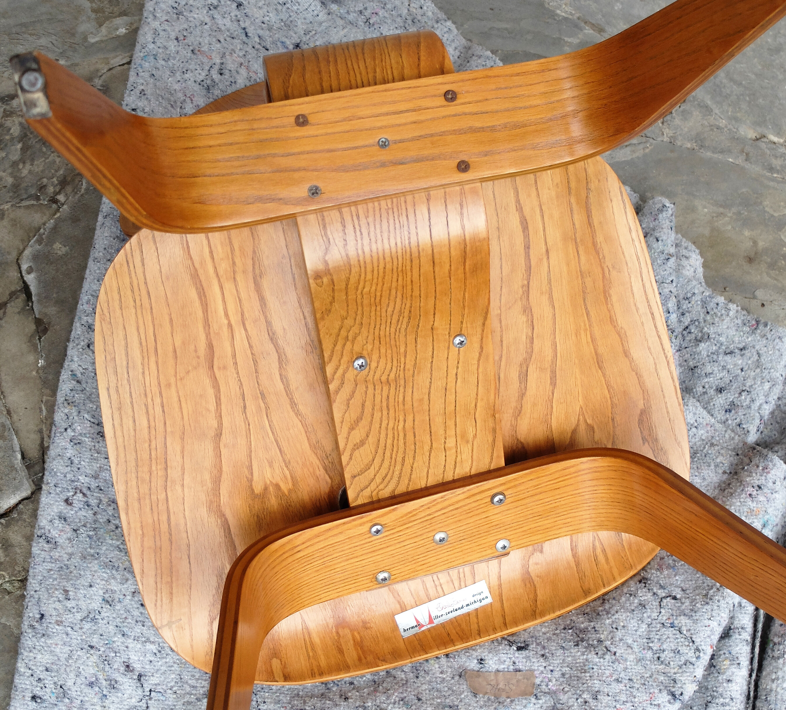 Ash LCW Lounge Chair by Charles and Ray Eames for Evans / Herman Miller, 1948-49