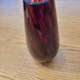 Glass vase in a scaled way