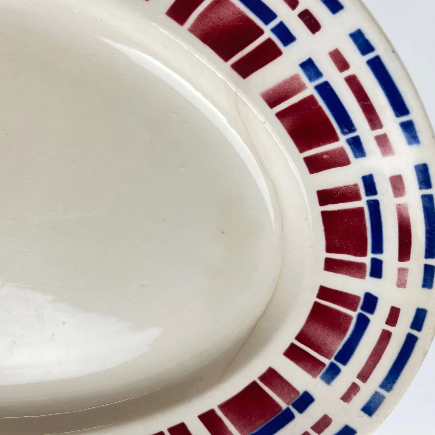 Oval plate Badonviller, "Scottish" model, Art Deco, 1930