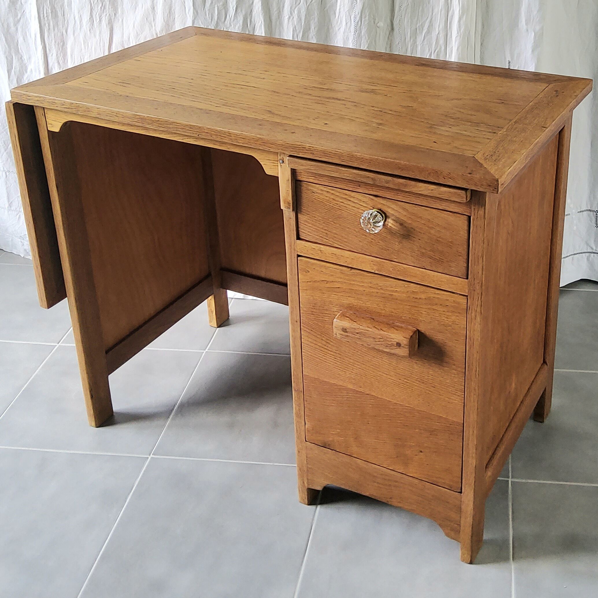 Bureau enfant extensible
