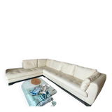 Panoramic leather lounge