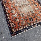 Tapis Oushak orange et bleu fait à la main avec des fleurs
