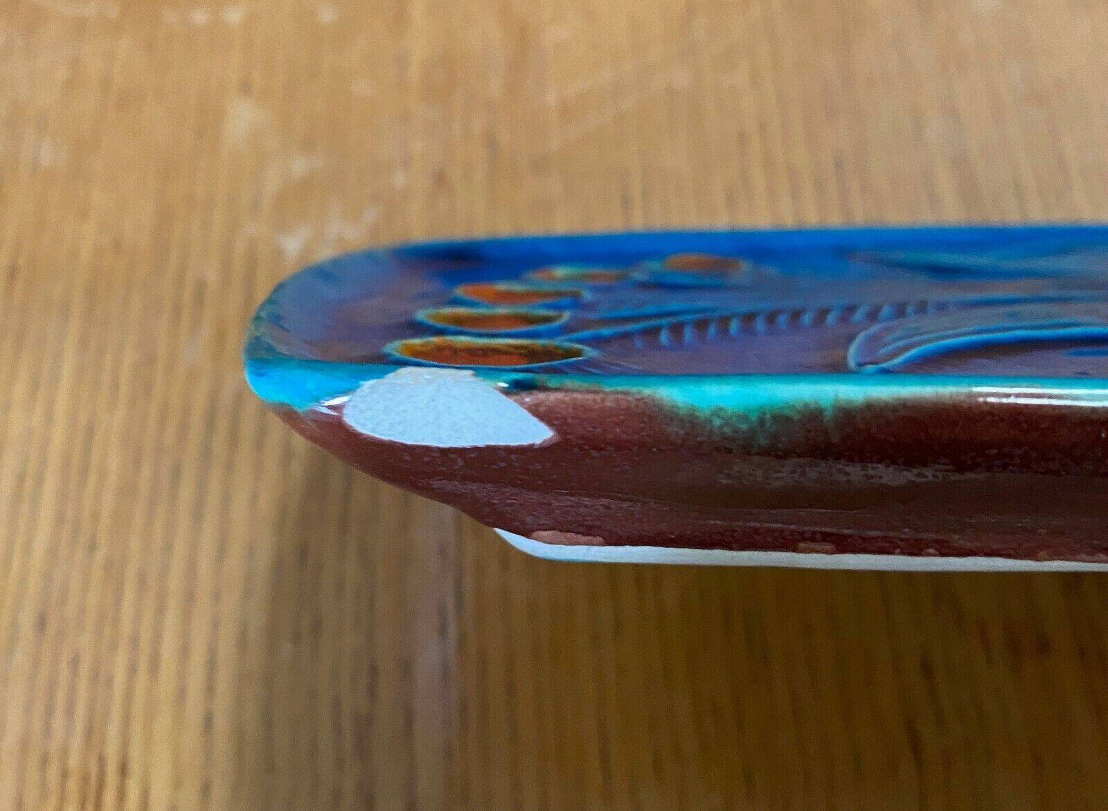 Dish by Jean-Claude Taburet HB Quimper 20th century bird decoration