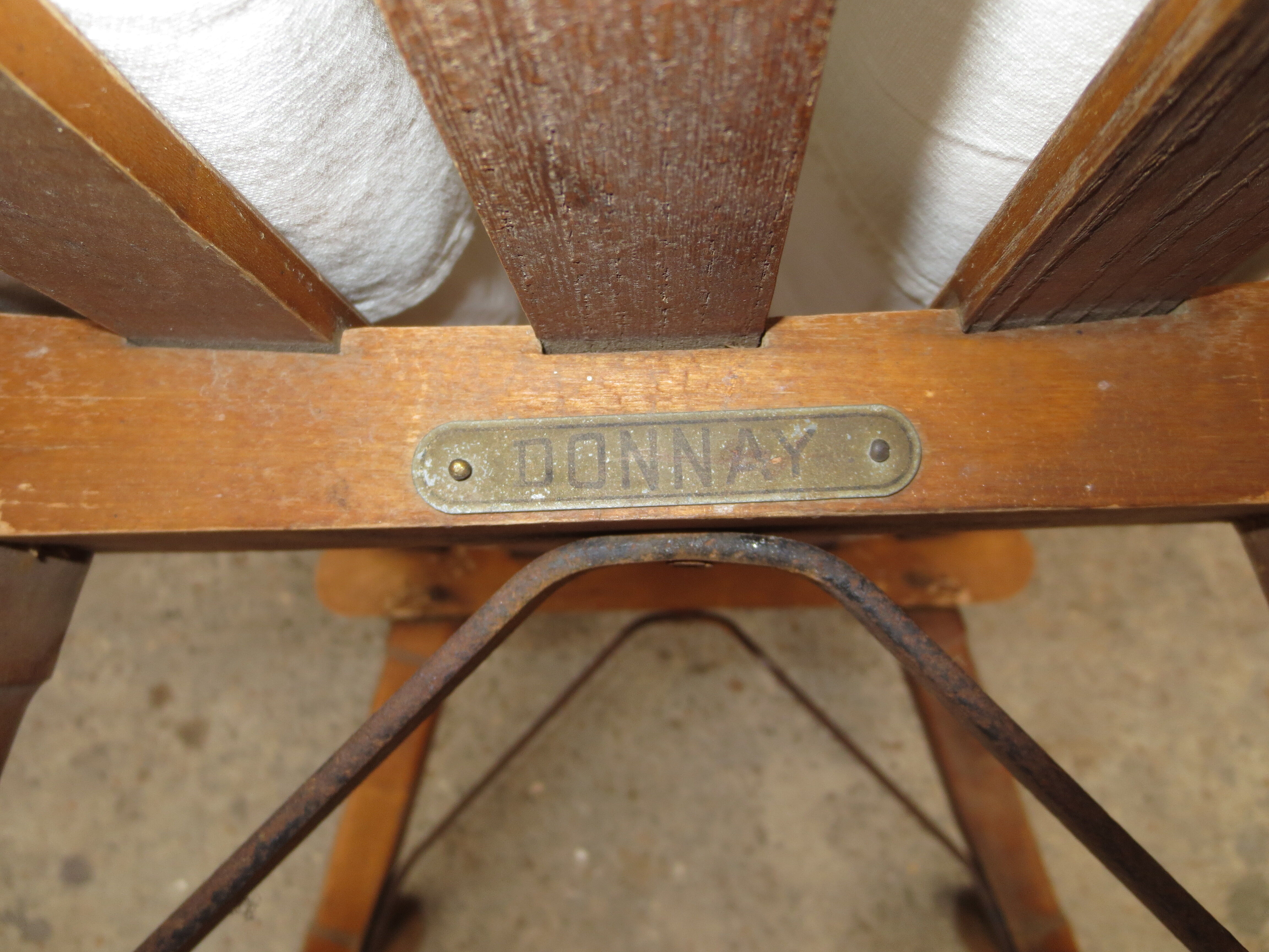 Old sled brand "donnay"