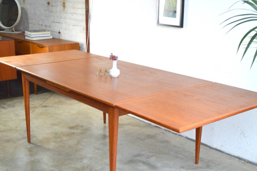 Large vintage Danish extendable table