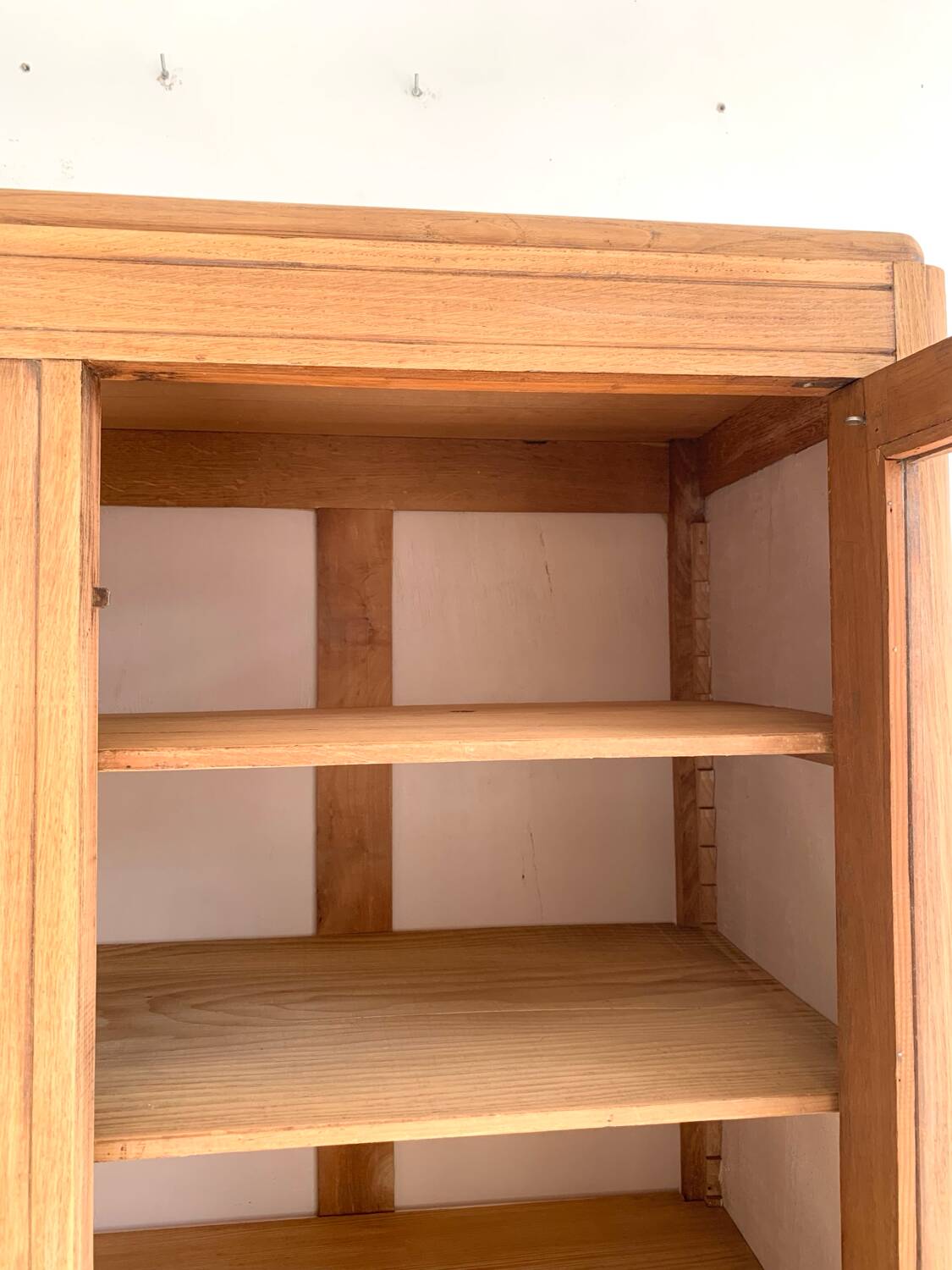 Art Deco glass cabinet