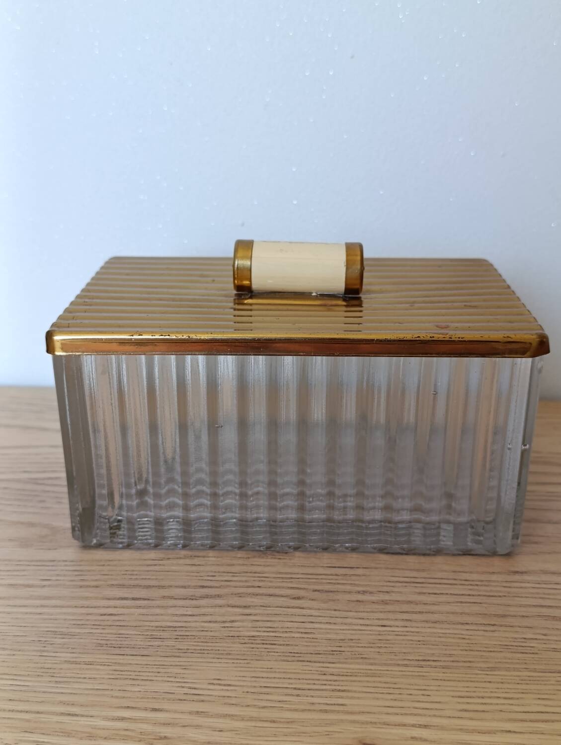 Vintage decorative box in ribbed glass – 1960s/70s