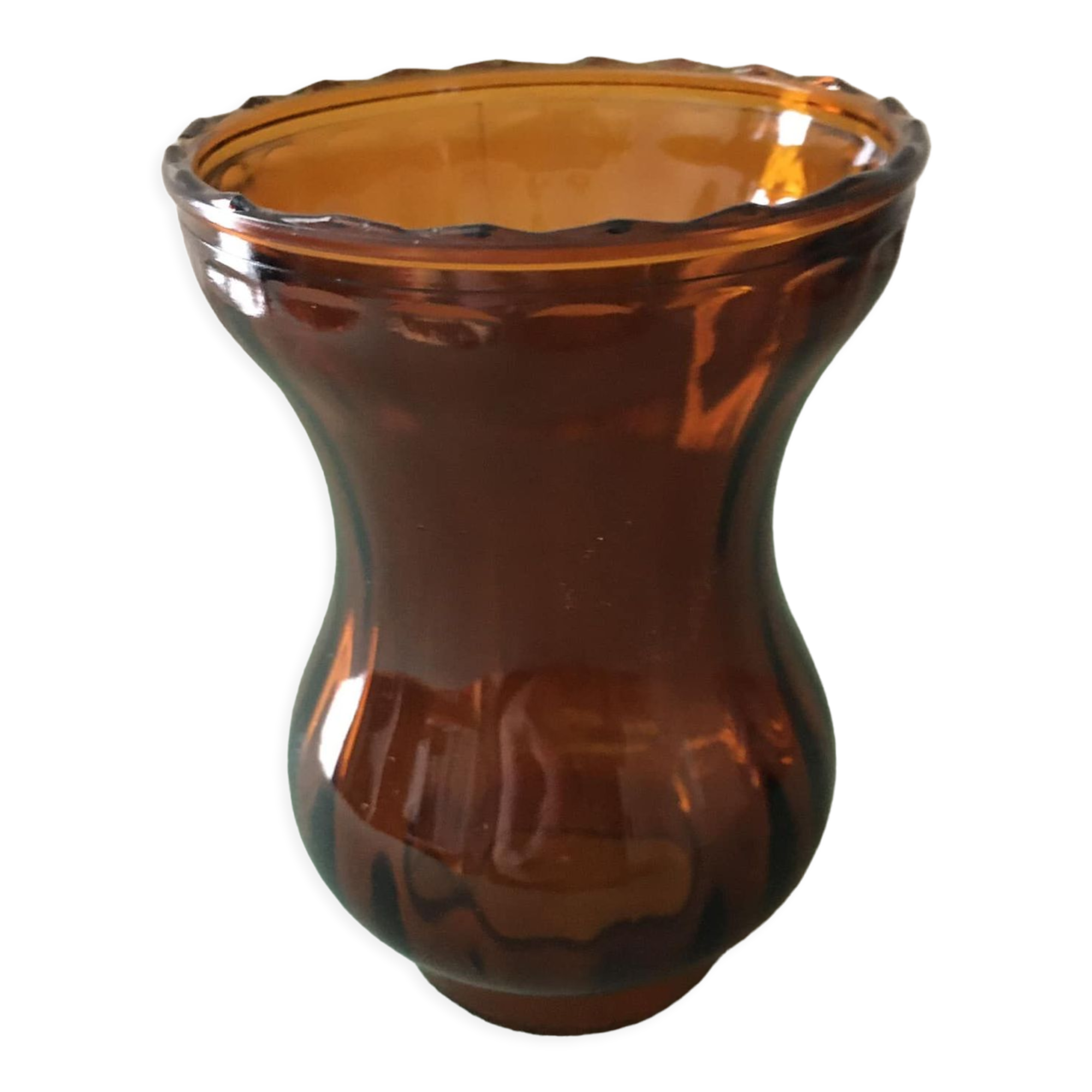 Amber glass tulip for suspension or kerosene lamp. Hemmed edge