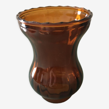 Amber glass tulip for suspension or kerosene lamp. Hemmed edge