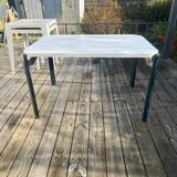 Bruno Rey table for Kush