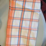 Checkered tablecloth typical of the 70s