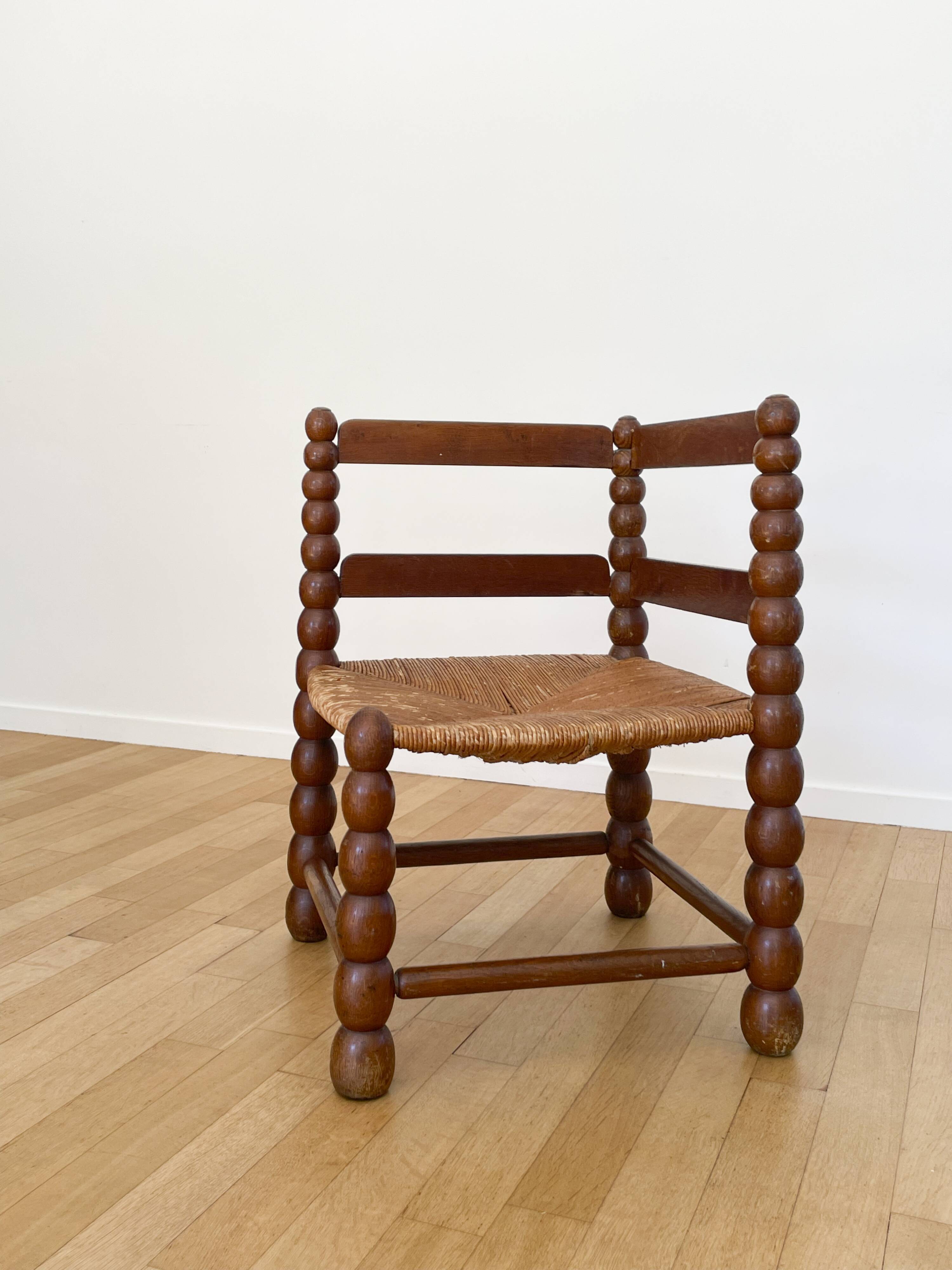 Beaded wood corner chair