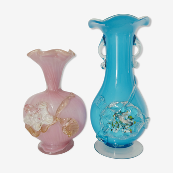 Set of two vases of Murano flowers in relief