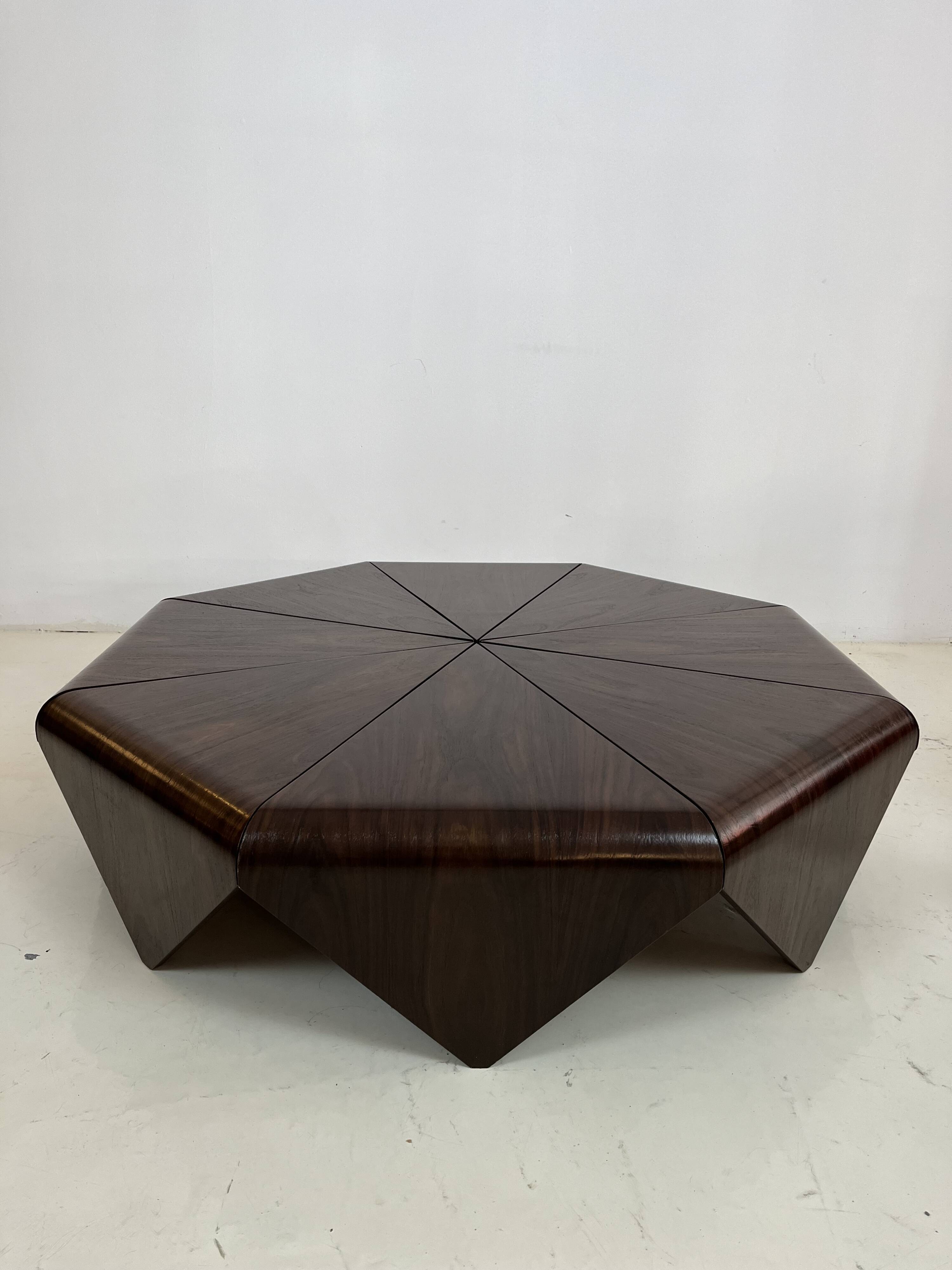 Coffee table attributed to Jorge Zalszupin