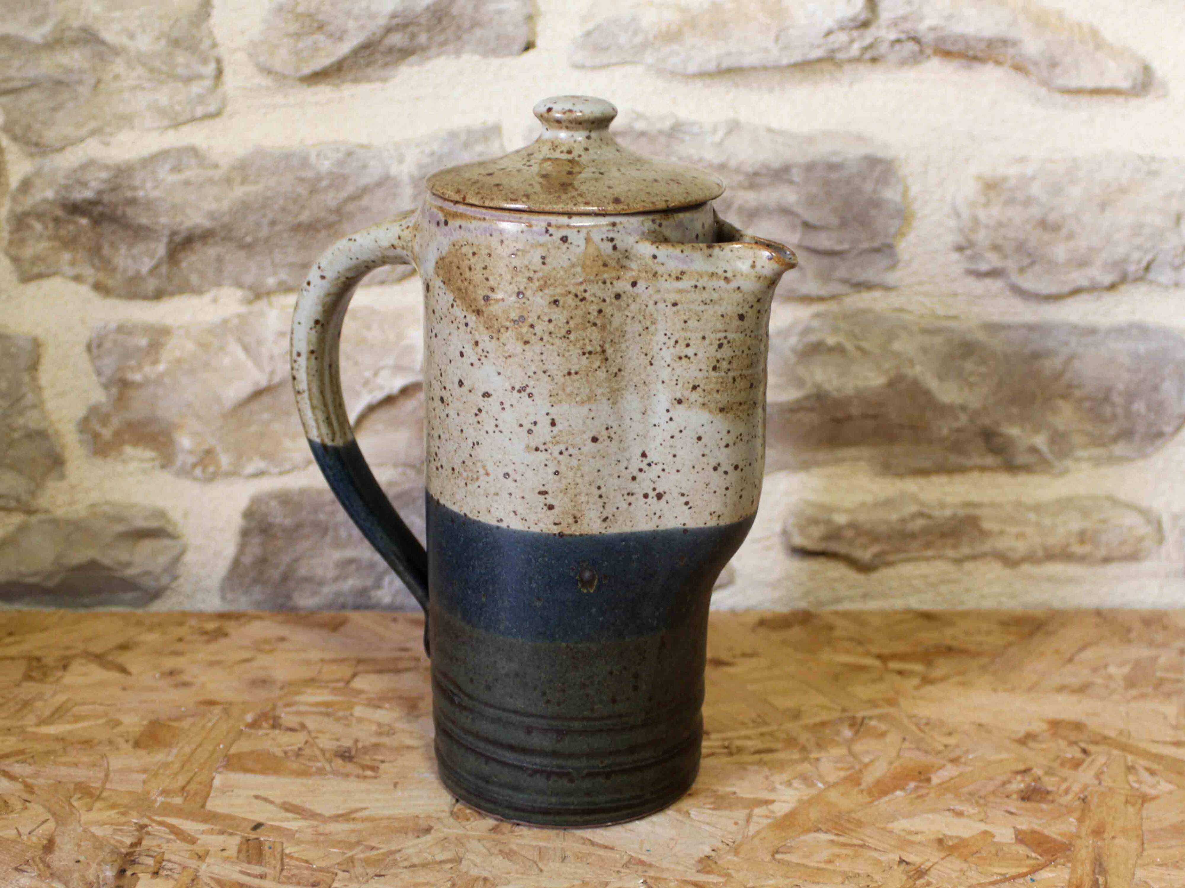 Ceramic teapot glazed by Gérald Pott
