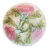Barbotine plates with peony decoration