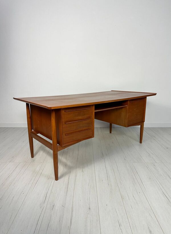 Bureau d'écriture vintage danois en teck des années 1960 par Arne Vodder pour H.P. Hansen